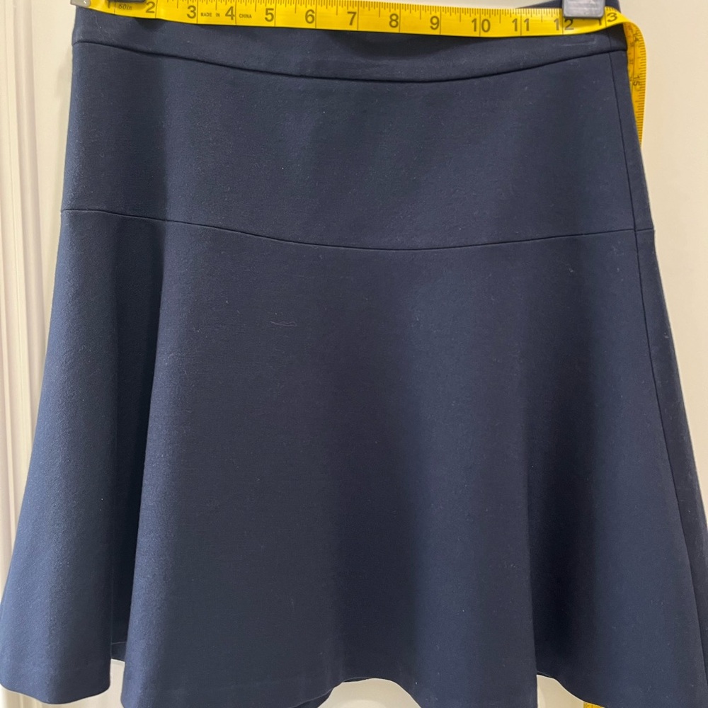 Banana Republic Navy flare skirt 00P